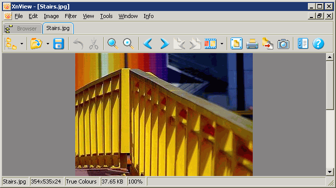 XnView in Image View Mode